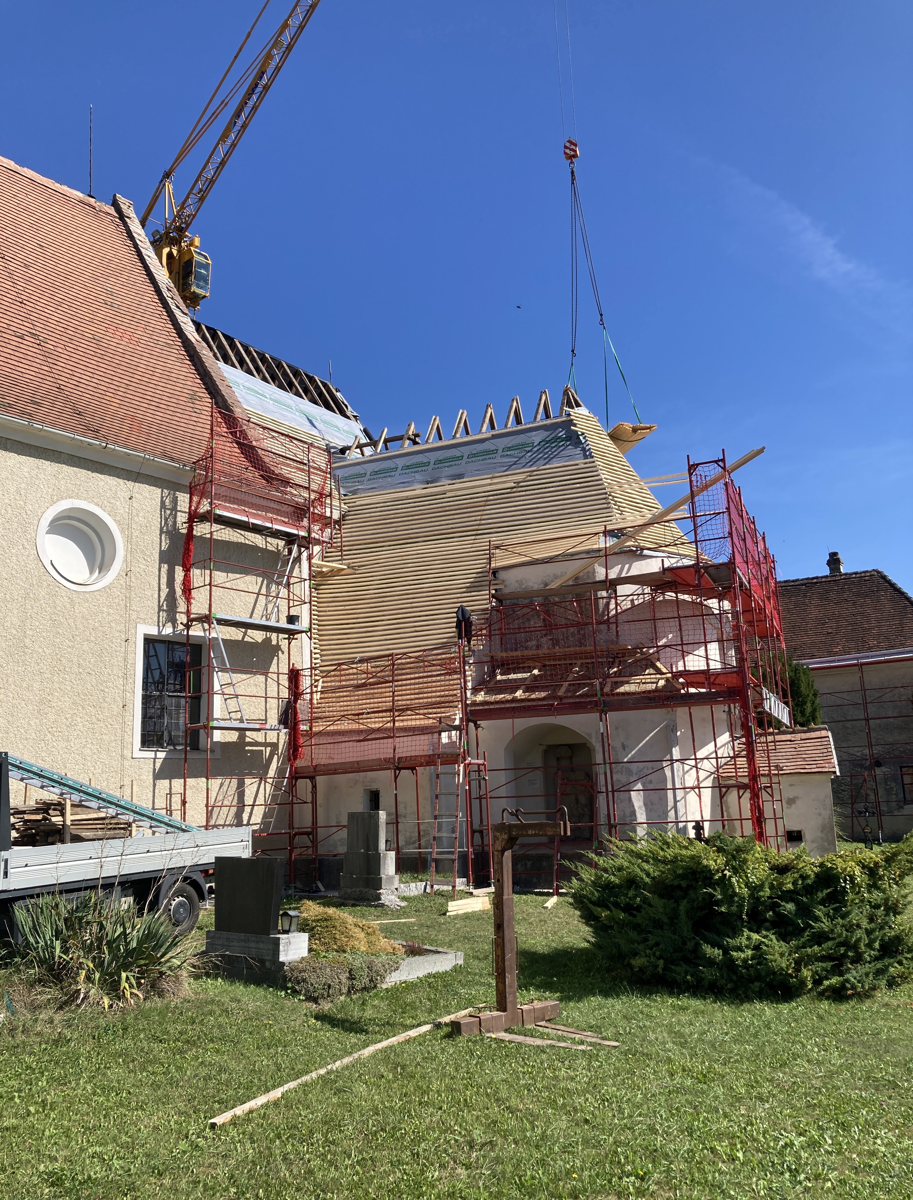 kirchendach19-21.09.jpg